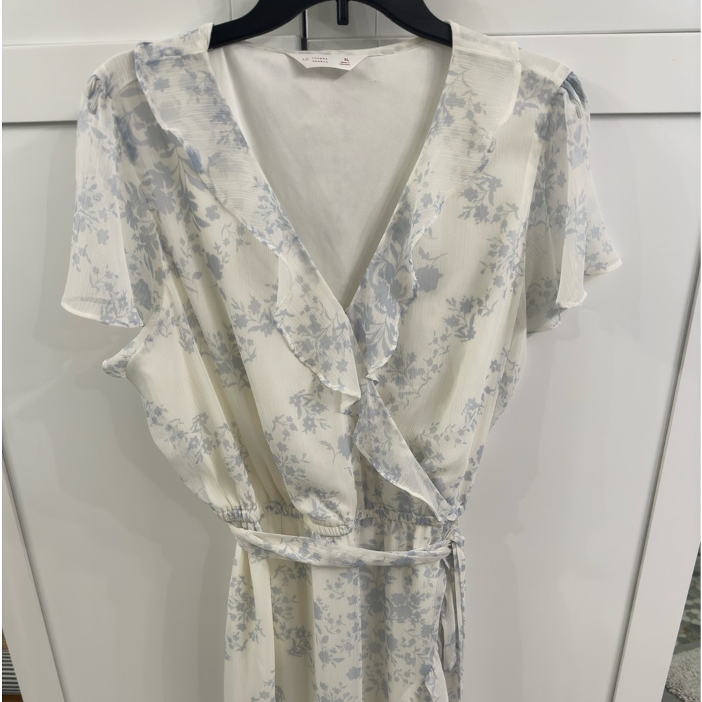 LC Lauren Conrad White and Blue Floral Midi Dress